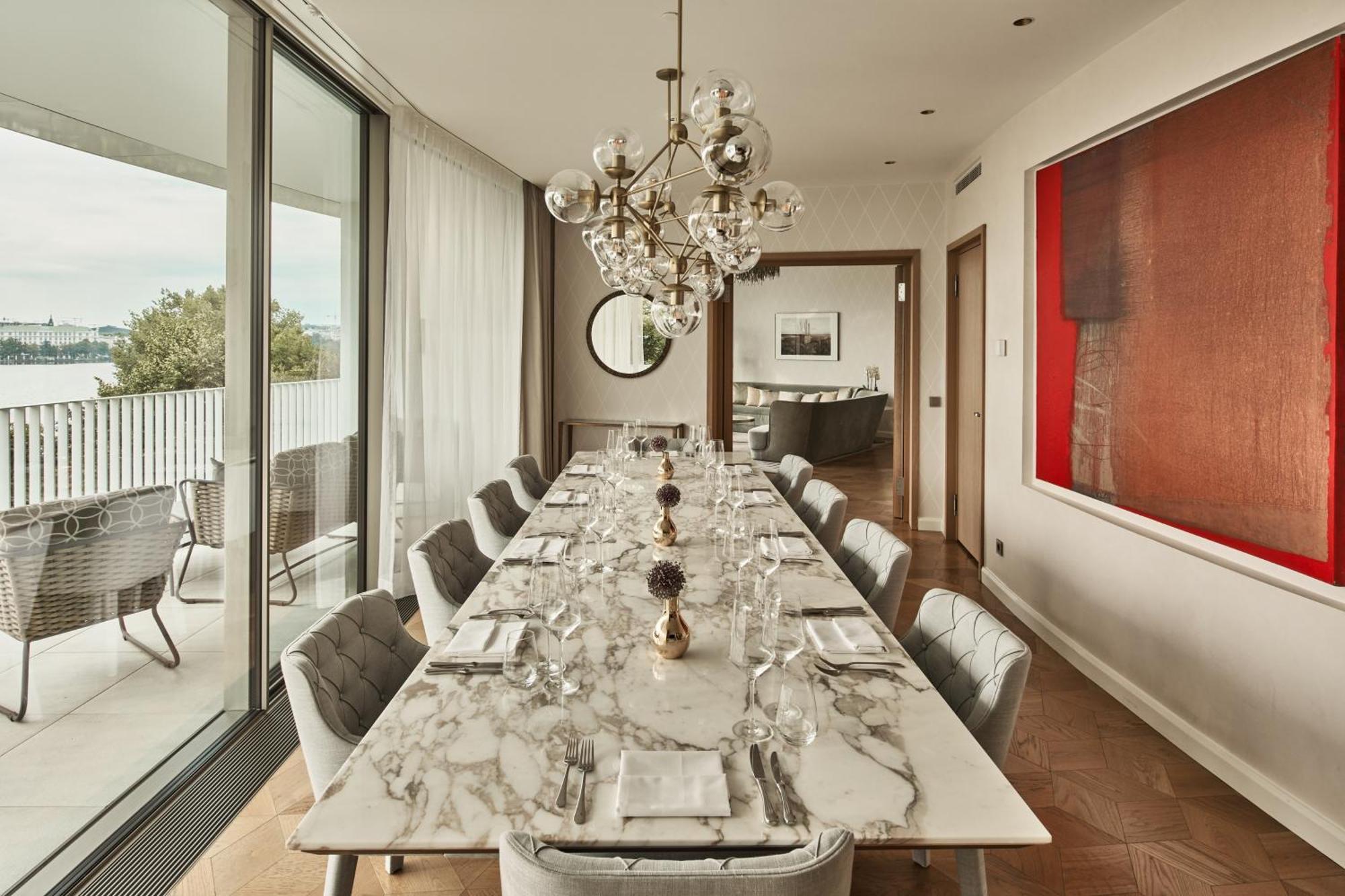 The Fontenay Hamburg Hamburgo Exterior foto Dining room